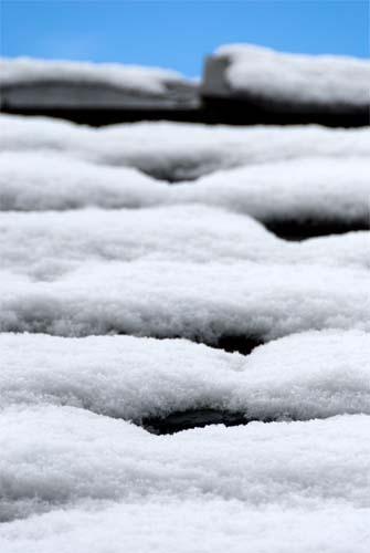 Snow Insulates Roof - Miscellaneous Shapes Patterns_DSC0293 Generic