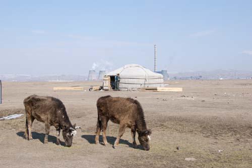 21 Ger District - Urban Lifestyle, Environment Our Impact, Mongolia, Ulaanbaatar, Ger, Power Station_DSC0333