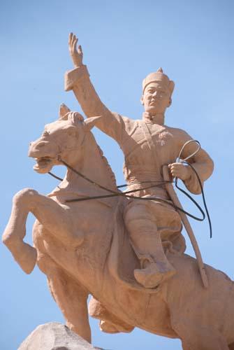 18 The Revolutionary - Damdin Sukhbaatar's Statue, Buildings, Places, Monuments, Ulaanbaatar, Mongolia, DSC_0106