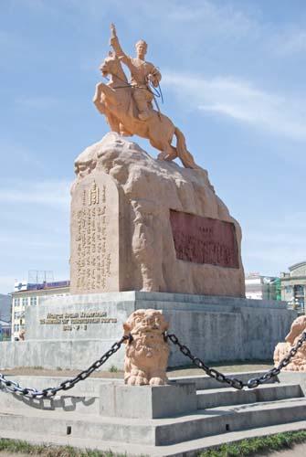 20 Damdin Sukhbaatar's Statue - Buildings, Places, Monuments, Ulaanbaatar, Mongolia, DSC_0105
