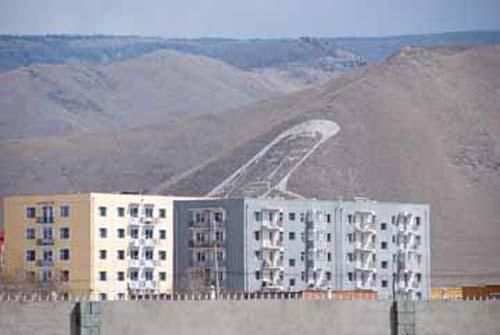 58 Facing Up To It - Urban Lifestyle, Capital, Mongolia, Ulaanbaatar, Housing,_DSC_008