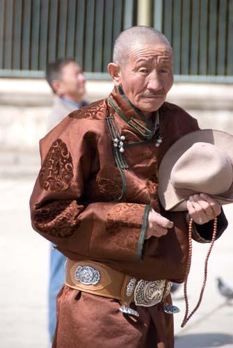 94 Mongolian Gentleman - Urban Lifestyle, Capital, Mongolia, Ulaanbaatar, Street Scene, DSC_0142