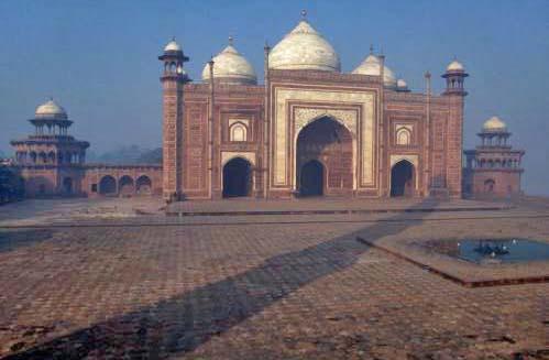 32 The Only Mosque - Taj Mahal, BPM, India, Box 4 File 2 m15 20