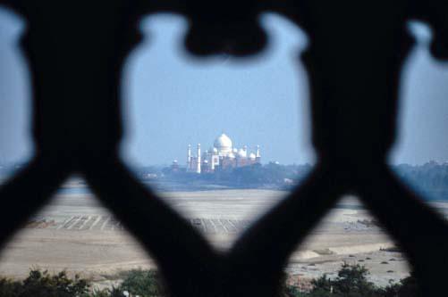 38 Framing The Taj -  Taj Mahal, BPM, India, Box 4 File 2 m17 4