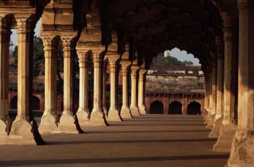 42 Agra Fort's Pillars 2 - BPM, India, Box 4 File 2 m17 8