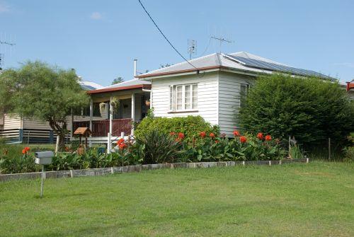 14 Rural Queensland Properties Gardens Well Maintained  _DSC0107