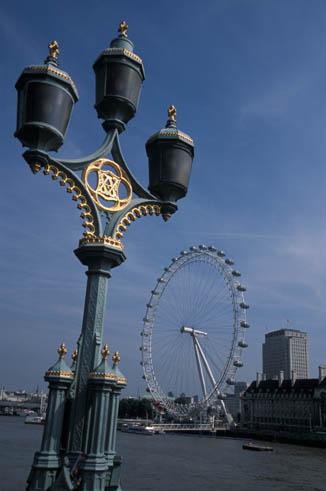 London Eye and the Leaning of the Lamp Post 2 - (UK London BPM Box 2 File 2  ns 5  22)