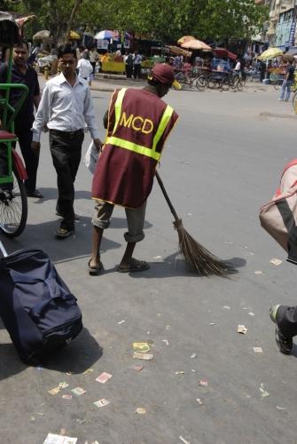 Step 1 - 8 MCD Sweepers Uniform - Reportage, India  6_DSC0056