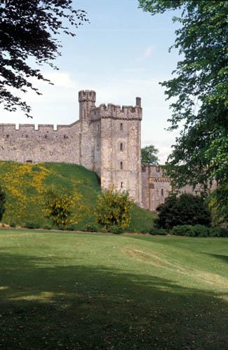 Arundel Castle Ramparts Walls and Turrets 1 - UK BPM Box 2 File 2  m 2 17
