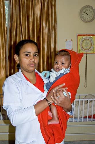 Nurse With Orphaned Baby 3 SB Matri Chhaya Reportage_DSC0075jpg