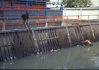 Klong Cleaning - Choa Phraya River Klongs water level control centre