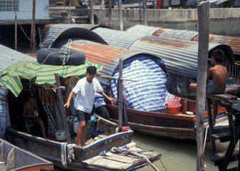 Houseboats - Choa Phraya River Houseboats