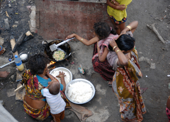 The Next Meal - India's Slum Dwelling 
