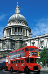 St Paul's Cathedral - London Bus 