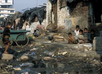 Stepping over the Pollution - India's Street People 